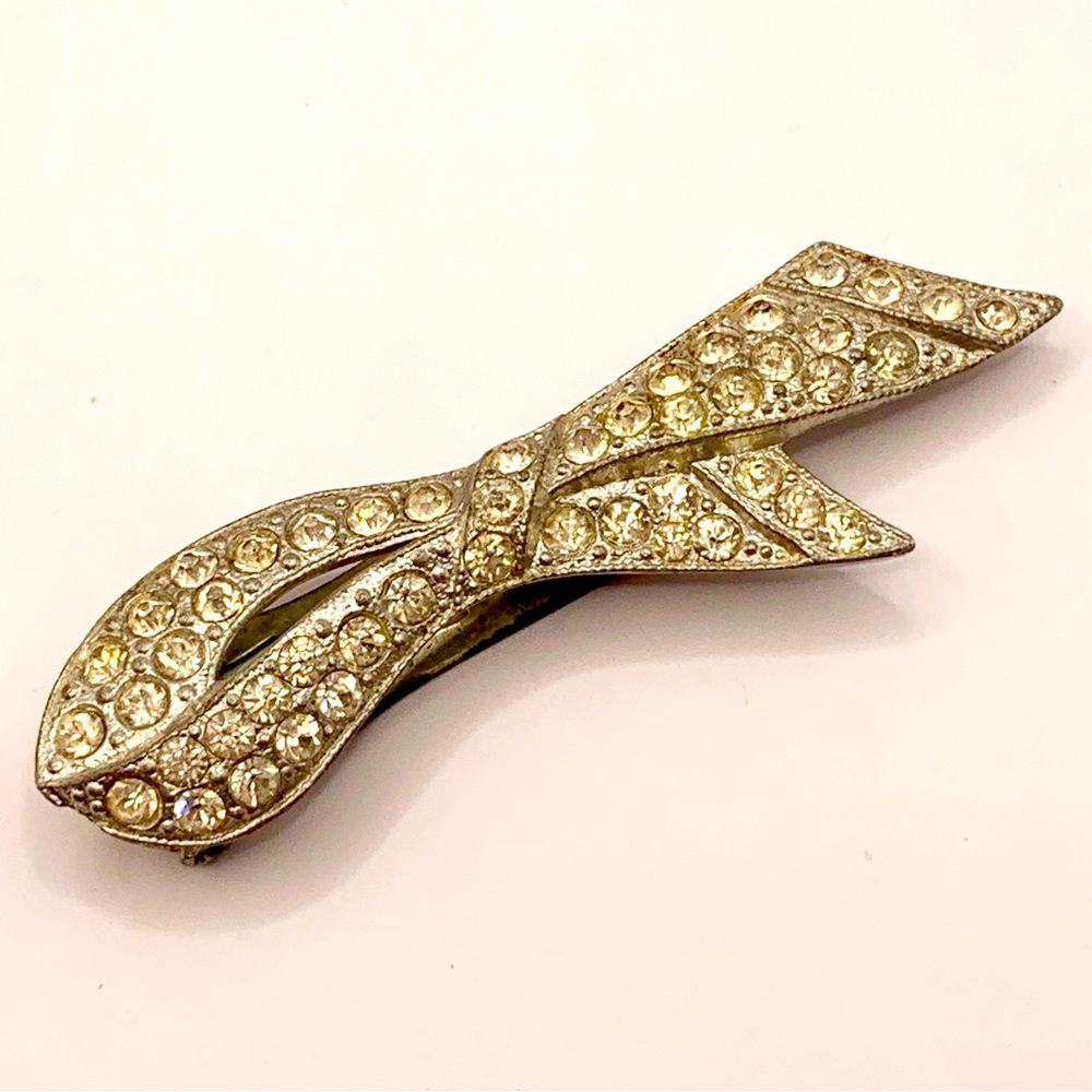 Vintage/antique clear rhinestone art deco bow dress clip 1930s?
